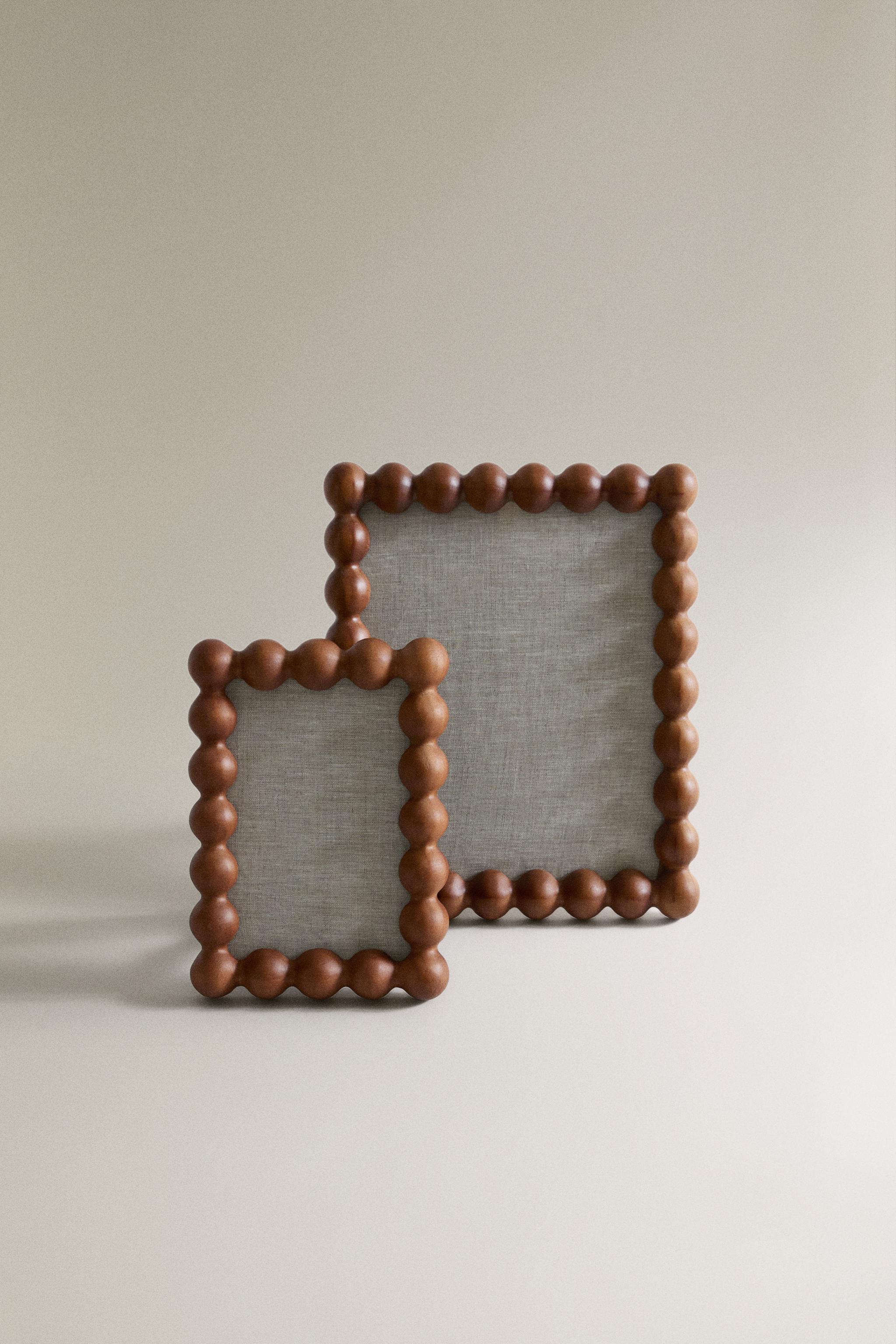 WOODEN BEADED PICTURE FRAME